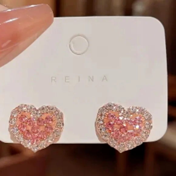 Heart Rhinestones Stud Earrings - Picture 4 of 5
